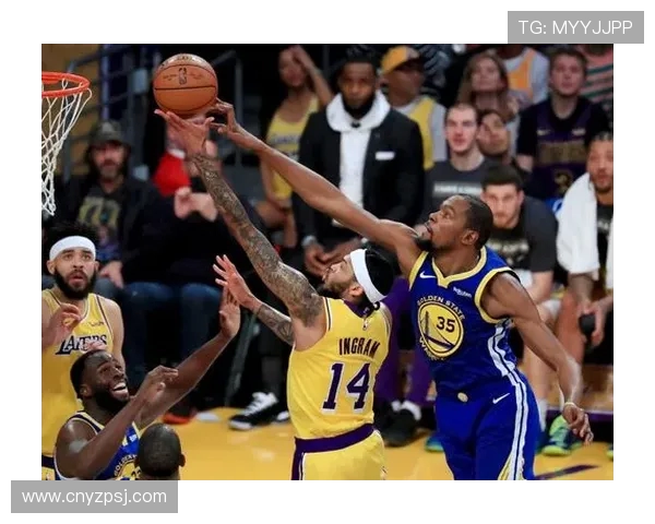 2008年湖人与勇士的激烈对决回顾与分析篮球历史上的经典时刻 2008年湖人与勇士的激烈对决回顾与分析篮球历史上的经典时刻